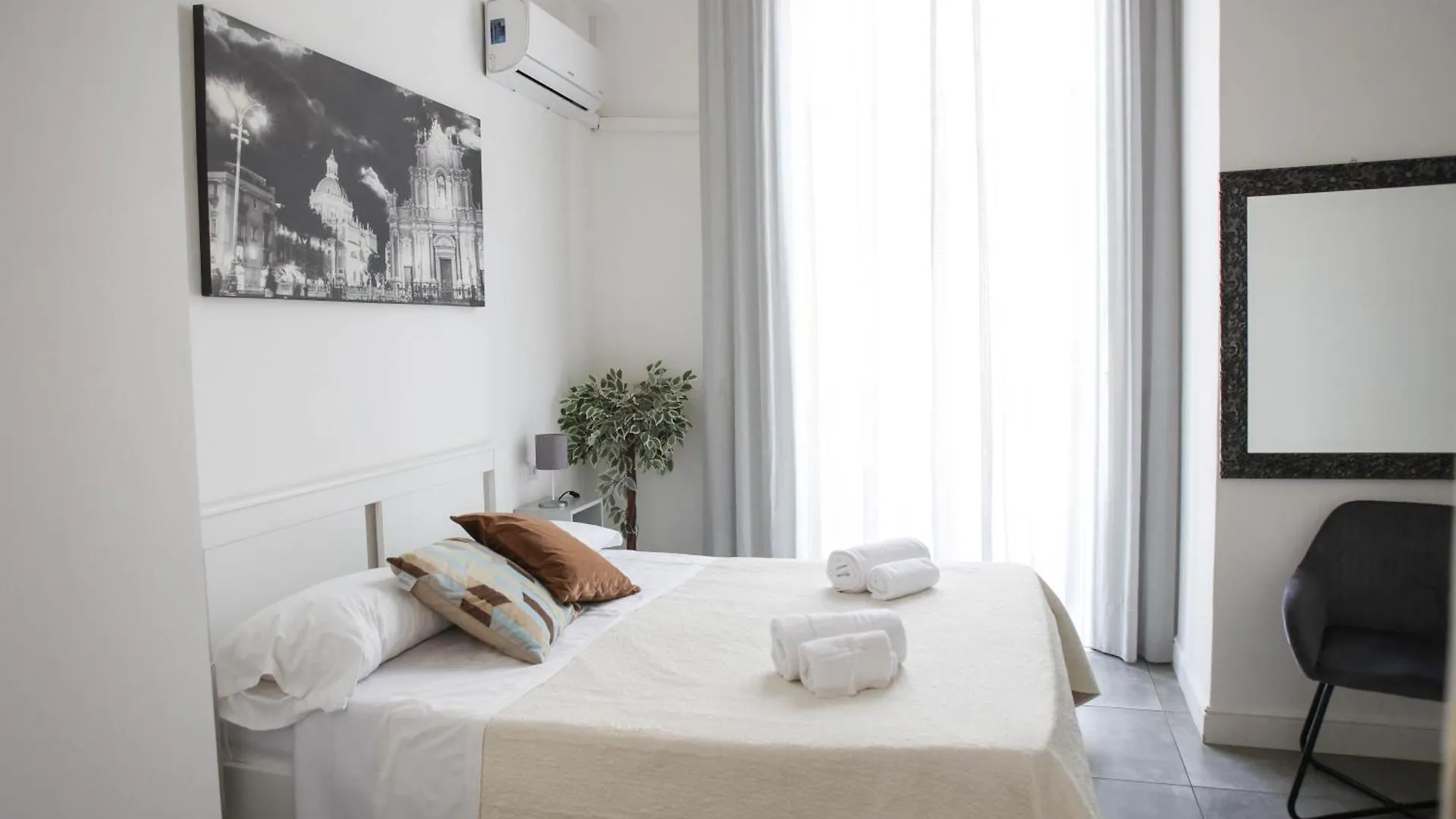 Bed and Breakfast Palazzo Bruca CTA Italia